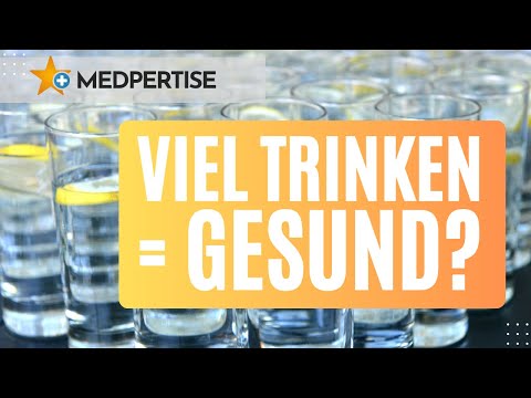 Je mehr du trinkst, desto besser? So viel Flüssigkeit brauchst du wirklich! - Der kurze Tipp!