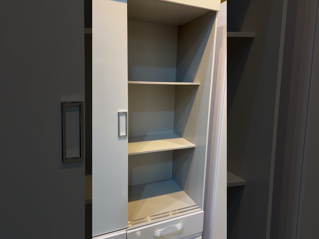 Guarda-Roupa Solteiro Trento 2 Portas 4 Gavetas com Espelho Flex Branco/Rosa - Panorama Móveis