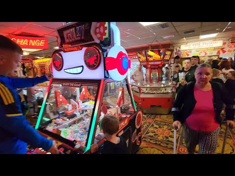 Video Game Arcade Tours - Les Harkers Amusements (Rhyl, Wales) 🇬🇧