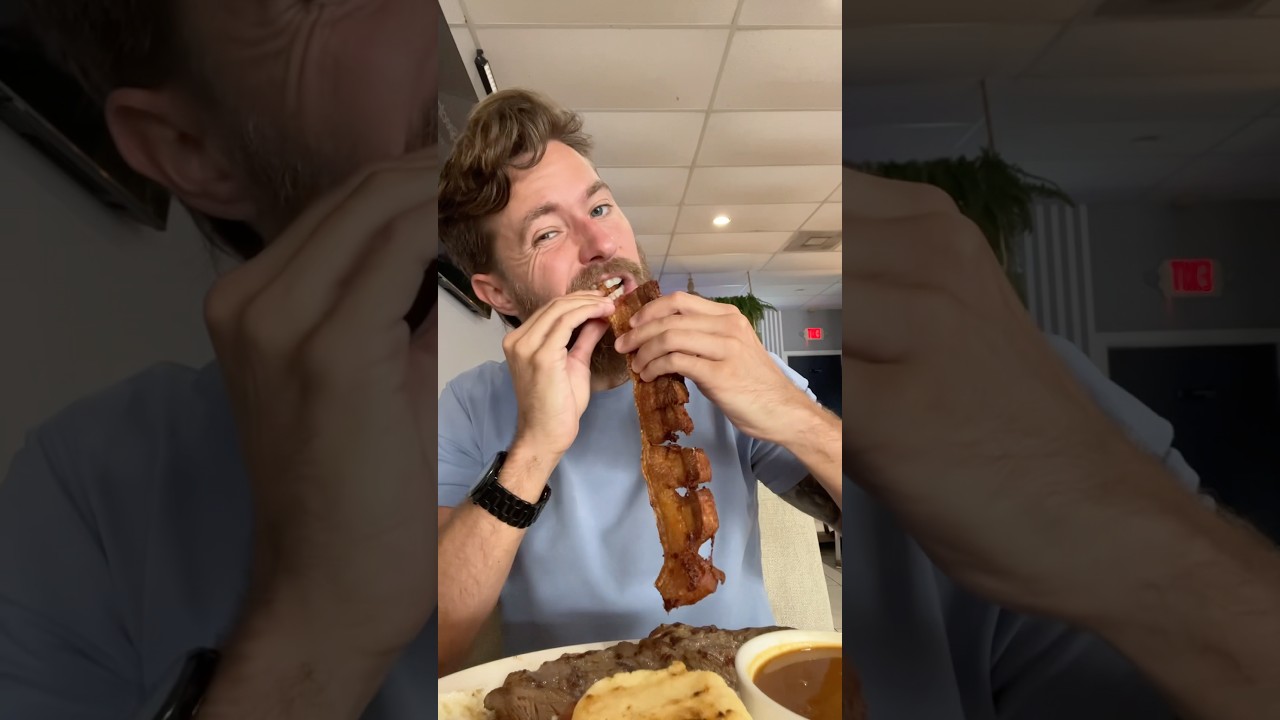 Un gringo prueba bandeja paisa por primera vez