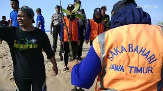 preview picture of video ''Penanaman Pohon dan Bersih Pantai' Jawa Dipa Nusantara Pantai Sumur Gemuling Tambakrejo'