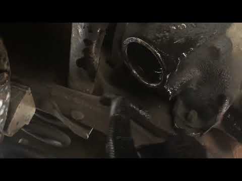 Fixing Leaky power steering box tip- 1994 Ford F-150. Remove pitman arm shaft!