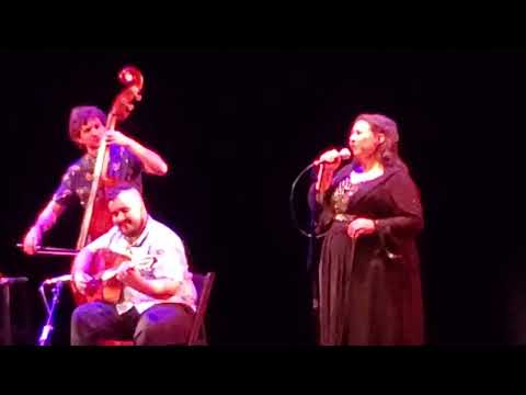 DEBI BOTOS & FRIENDS, Django Jazz and Hungarian Roma Guitar "Hé, Cigányok"