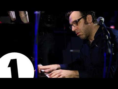 Chilly Gonzales Deconstructs Pop in 2015 - Radio 1's Piano Sessions