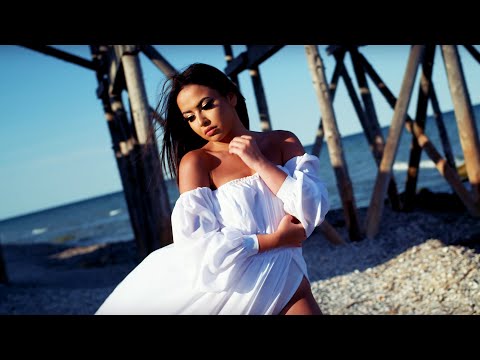 Denisa Rachita - Mi-ai facut sufletul scrum [Videoclip Oficial] 2022