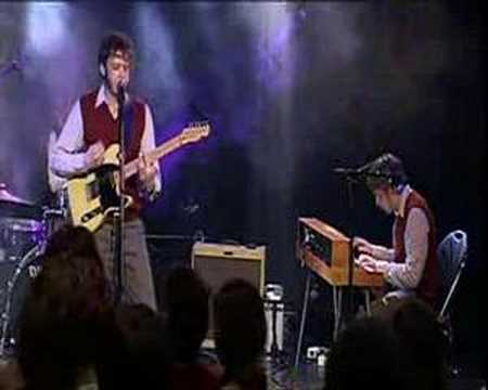 Mark & the Spies - 'Everything I Need' live @ Club 3voor12