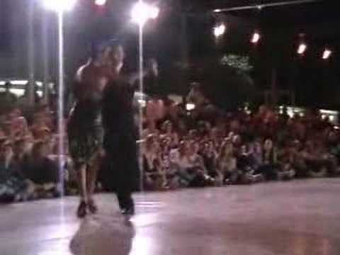  Miguel Angel Zotto  and  Daiana Guspero  are  dancing  to  the  milonga  "  Campo Afuera  "