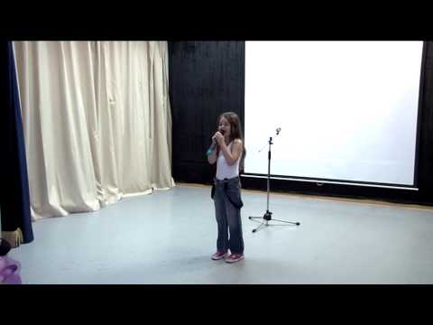 Everything At Once. Alice Khilko, 5 years old. Live.