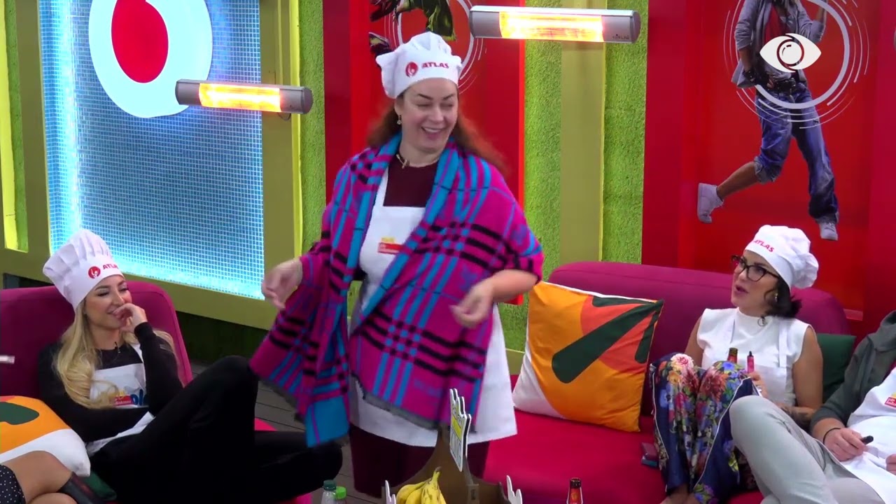 Sfida e ballokumeve/ Heidi: Ti po vdes pak për Prime! Julia: Unë s’kam nevojë, e marrë në këmbë