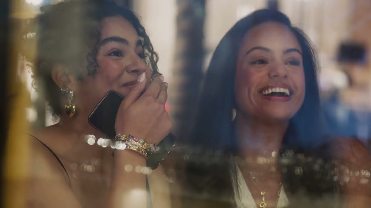 Kate Spade - The Greatest Gift w/ Madison Beer Thumbnail