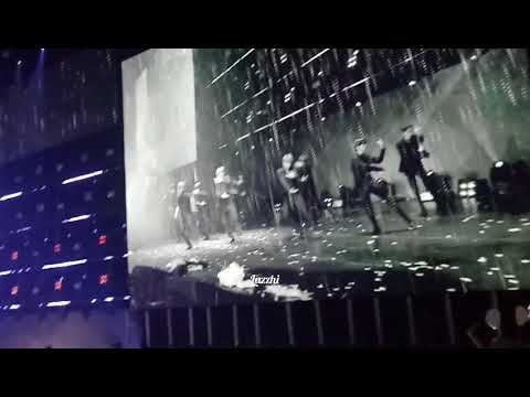 [FANCAM] 180721 ONE : THE WORLD in KUALA LUMPUR , MALAYSIA - (Wanna One ) Beautiful