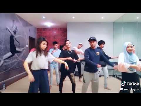 Tik Tok Wany Kayrie