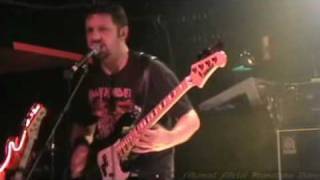 F.H.O.D. - Kings and Queens (Live @ The Back Bar)