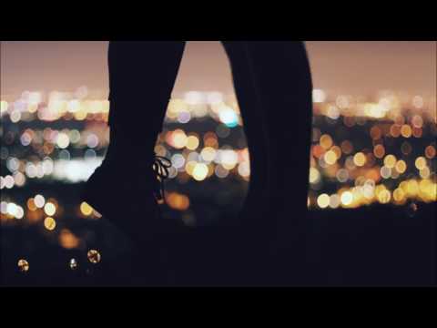 MaJLo Feat Ralph Kaminski - Lights