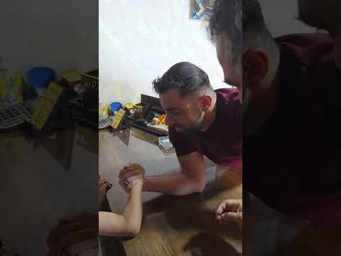Captain Qais vs Captain Mohannad 💪🏽 armwrestling
