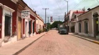 preview picture of video 'Por las calles de agua caliente de garate'