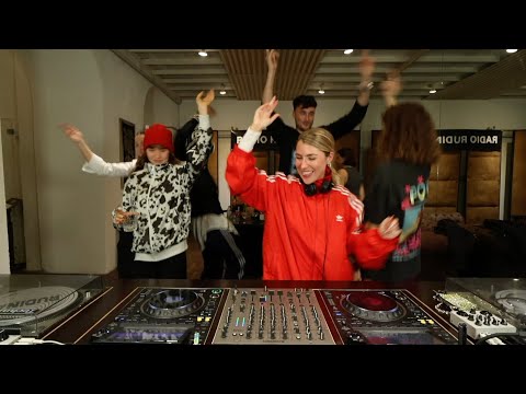 Emma B | Radio Rudina