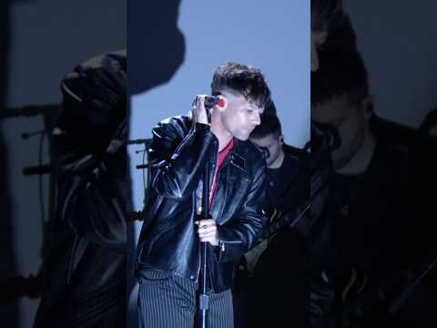 #LouisTomlinson performs “Imposter”! #FallonTonight #LouisOnFallon