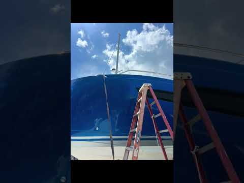 2 million dollar yacht gets a repair job