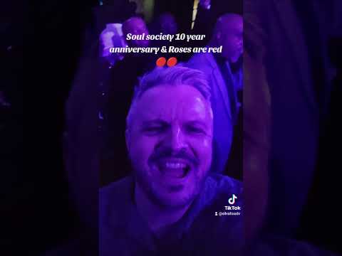 Roses are red - The Mac band 🔥🔥🔥