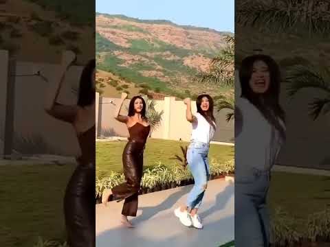 Palak Tiwari With Mom Shweta Tiwari Dance On Bijli Bijli Song🔥 #palaktiwari #shwetatiwari #ytshorts