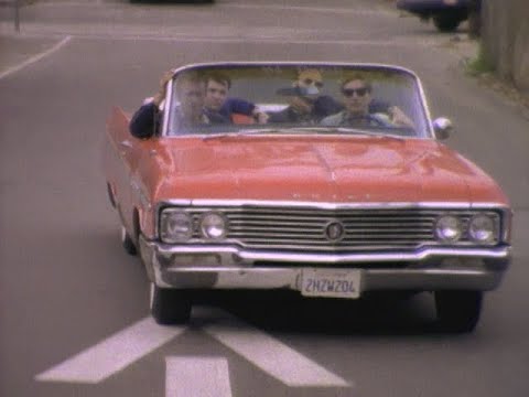 Squeeze - Sunday Street (Official Video)