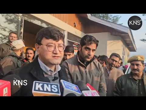 DC Baramulla Presides Over Block Diwas at Tangmarg, Reaffirms Commitment to...