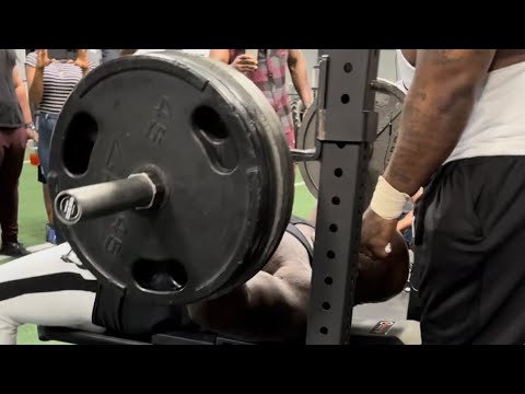 War Of The Worlds Tour Visits Cincinnati’s Church Of Gains