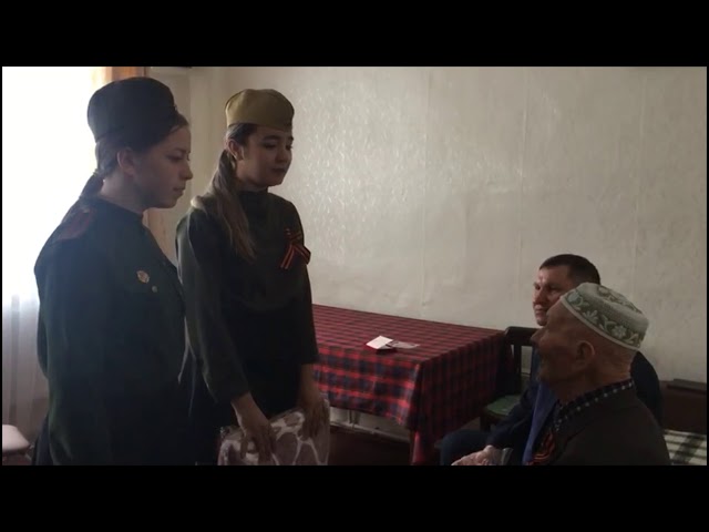 Иж-Бубыйда мөхтәрәм ветеран Фәрит ага Җамалетдиновка юбилей медале тапшыру мизгелләре