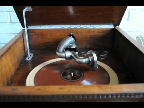 Valencia, Fox Trot- Mayflower Serenaders 1926