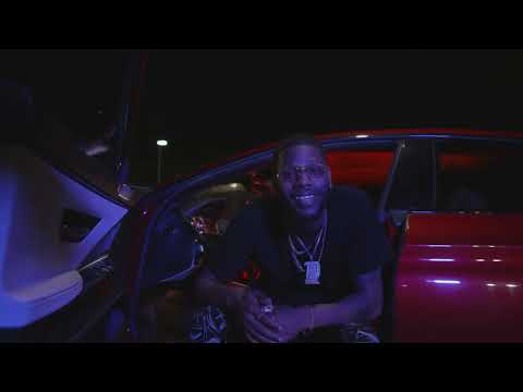 Mike Mula - On the Run freestyle { Shot By:  @elvisnotpresley  } ( Prod. @Pablomcr_