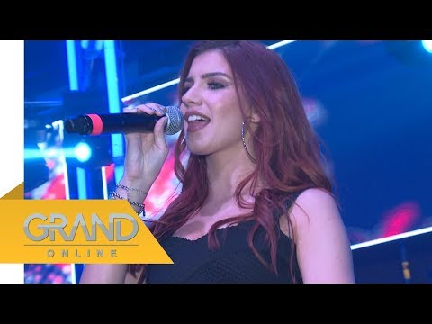 Kristina Denić nova pevačica Ministarki?