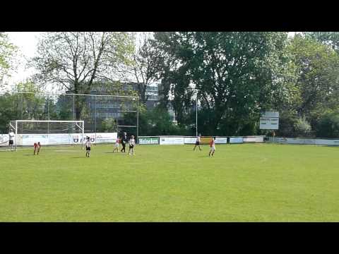 22 april 2011 - Voetbal Groote Lindt D2 - Alblasserdam 5-1 kampioenswedstrijd - geen 4-0.