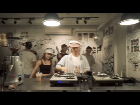 90s R&B MIX / VINYL ONLY / DJ Riku / by MUSIC LOUNGE STRUT at Koenji, Tokyo