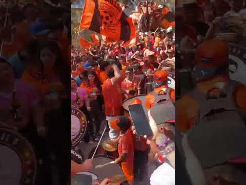 "CELEBRACIÓN DE LOS HINCHAS DE COBRELOA " Barra: Huracan Naranja • Club: Cobreloa