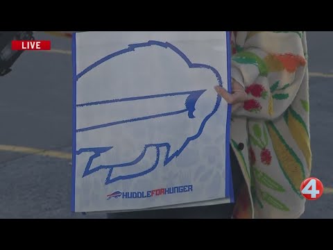 How to give back at Huddle for Hunger food drive