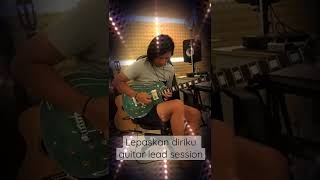 Download lagu Sedikit improvisasi di bagian lead gitar lagu J-ROCKS “Lepaskan Diriku” mp3