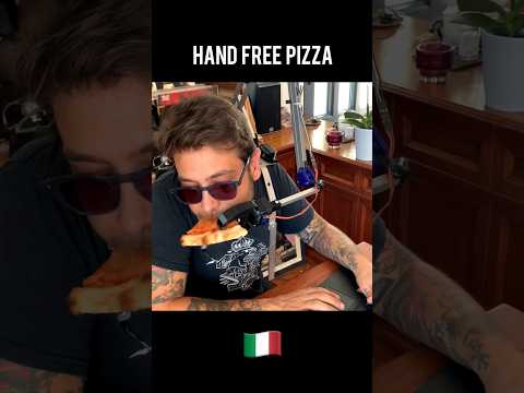 Come mangiare la pizza senza sporcarsi le mani