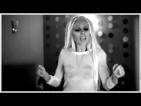 tyDi feat Kerli - Glow in the Dark (Acoustic Version + Making Off)