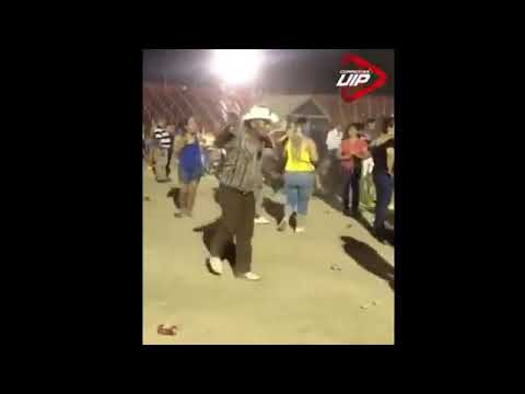 Quiero bailar un pinche cumbion bien loco