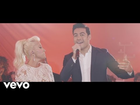 Yuri - Ya No Vives en Mí (Primera Fila) (En Vivo) ft. Carlos Rivera