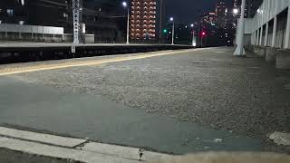 泉北ライナー用11001F救援回送 新今宮にて