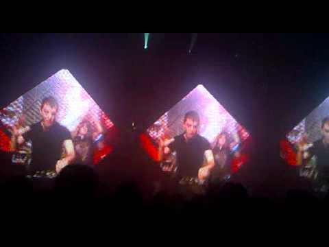 Bingo Players @ Tomorrowland 2011 " Turbulence "