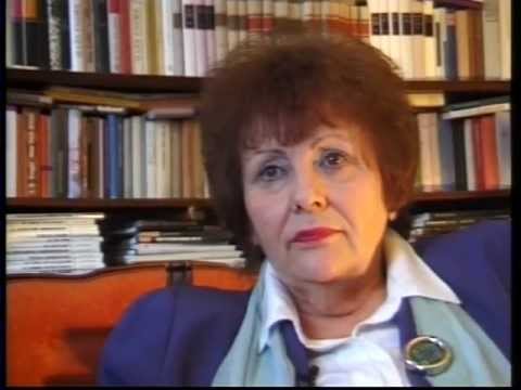 Bonyhádi Arcképcsarnok - Dr. Hegedűs Éva - 2004