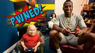 Antonio Brown of the Pittsburgh Steelers VS. Verne Troyer playing Madden NFL 16 - PWNED!