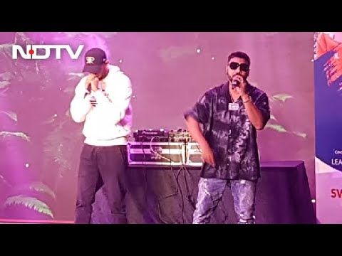Rapper Raftaar and Karma Perform At Swasth India Telethon