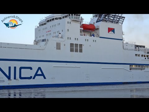 BIG SHIPS UP CLOSE at the KIEL CANAL - 4K SHIPSPOTTING GERMANY JUNE 2022