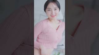 Gái xinh văn phòng mặc bikini 2 mảnh nhỏ xíu như không mặc vậy có đẹp không p222?