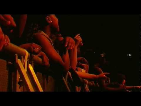 Ayo & Dj ironik performing ''far away'' live at the round house!!