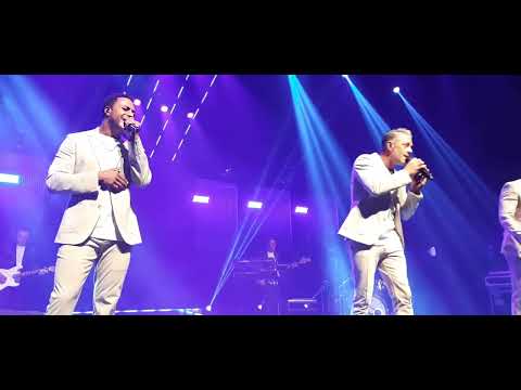 story of boybands.  Jackson 5 medley.    5-10-2024 oude luxor theater Rotterdam